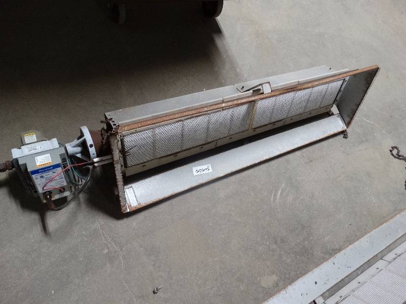 lot 501 image: Honeywell hanging gas heater
