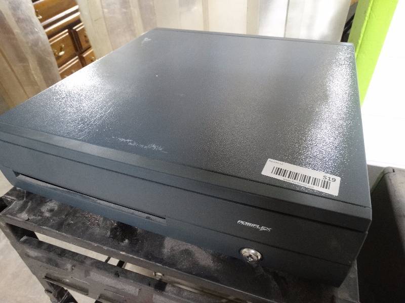 lot 519 image: cash drawer