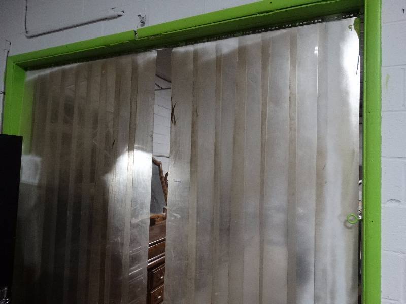 lot 544 image: temperature curtain