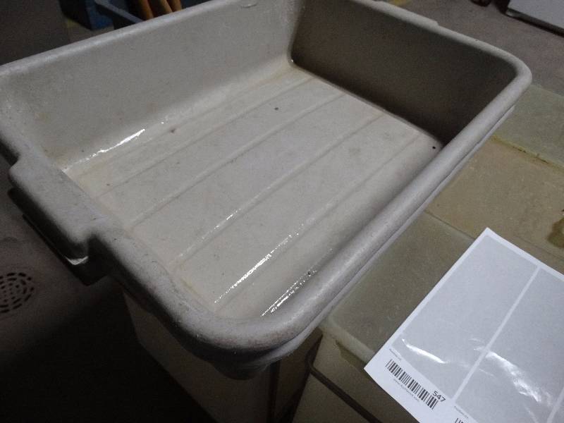 lot 546 image: dish tubs