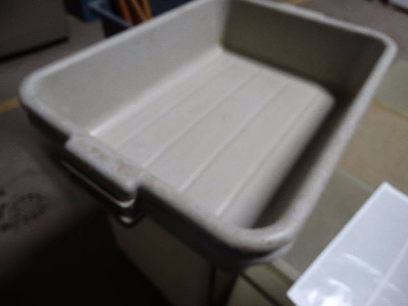 lot 548 image: dish tubs