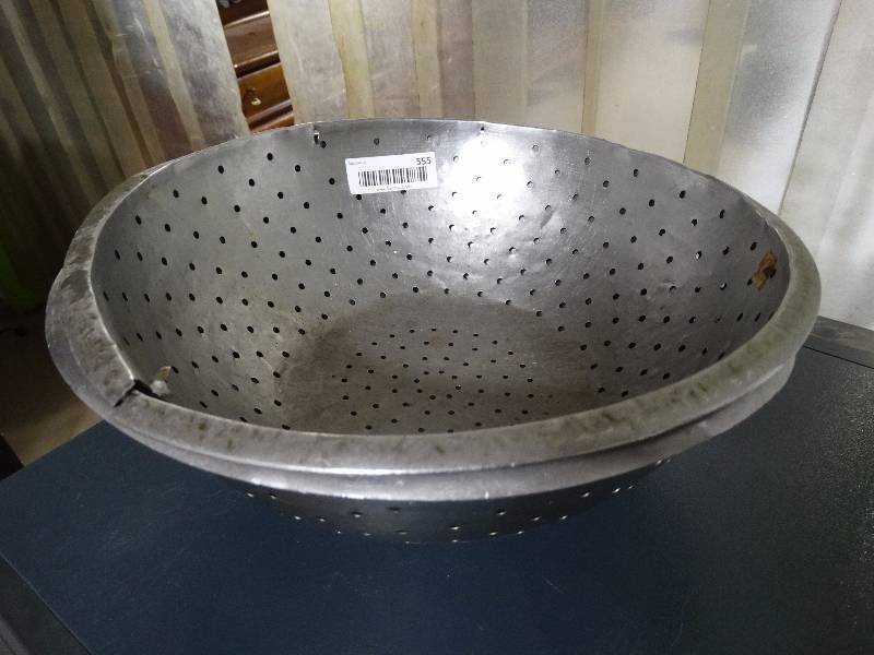 lot 555 image: 2 stainless colanders