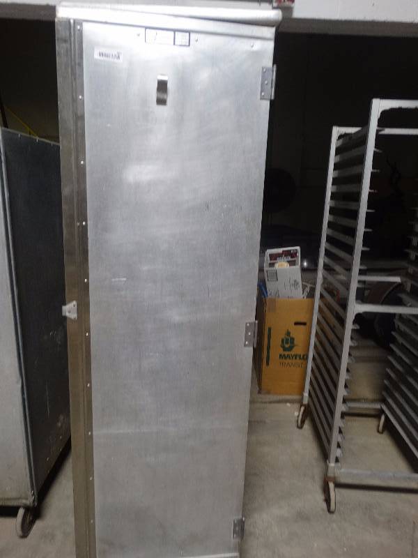 lot 562 image: precision covered sheet pan rack