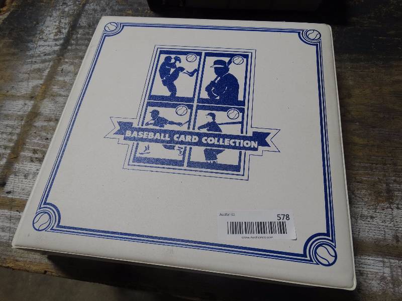 lot 578 image: lot of baseball cards w binder