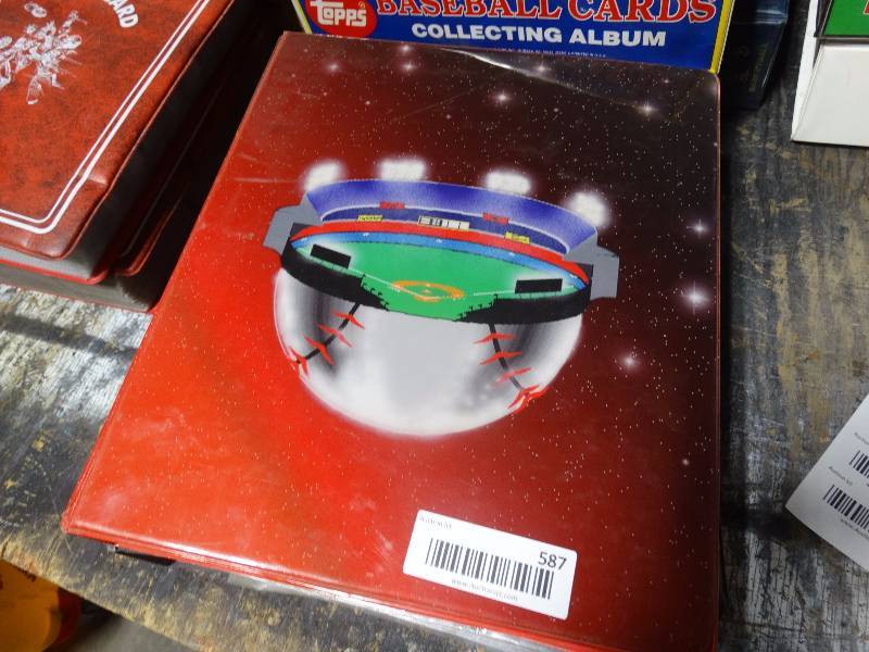 lot 587 image: lot of baseball cards w binder
