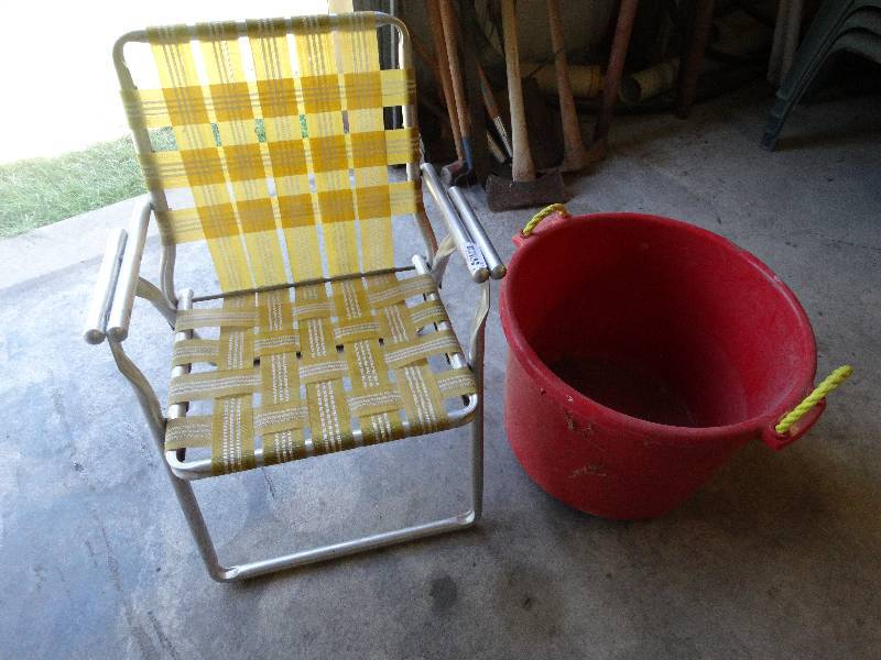 Old School Folding Lawn Chair And Bucket Kechi Ks Estate 27