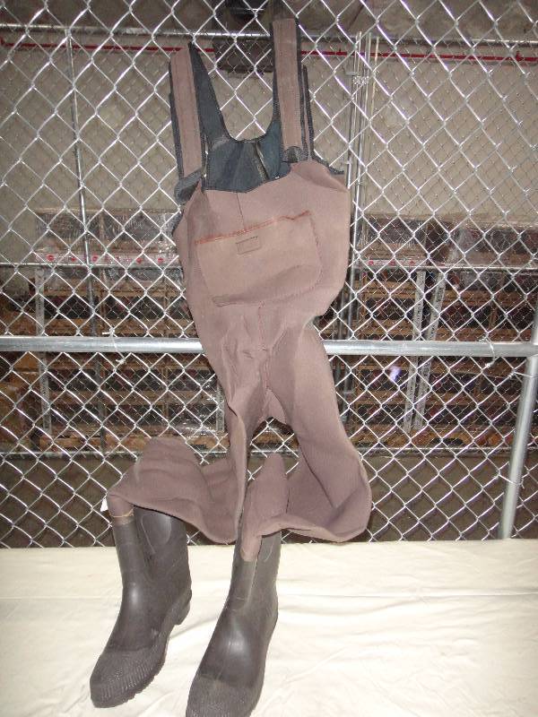 lot 218 image: Waders