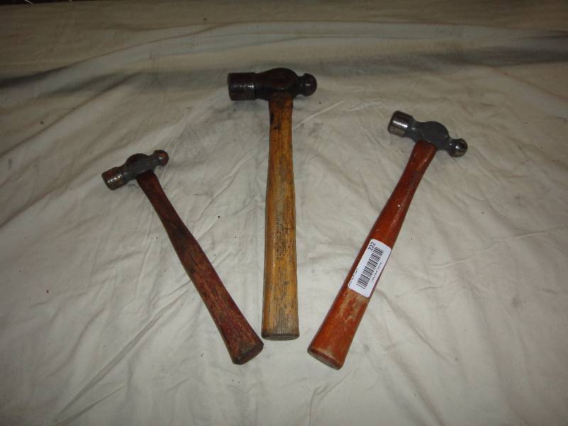 lot 222 image: Lot of Hammers