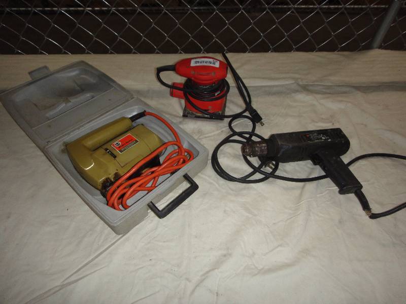 lot 824 image: Lot of Tools