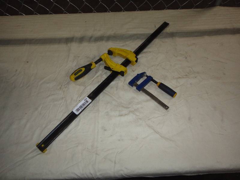 lot 8330 image: Lot of Tools