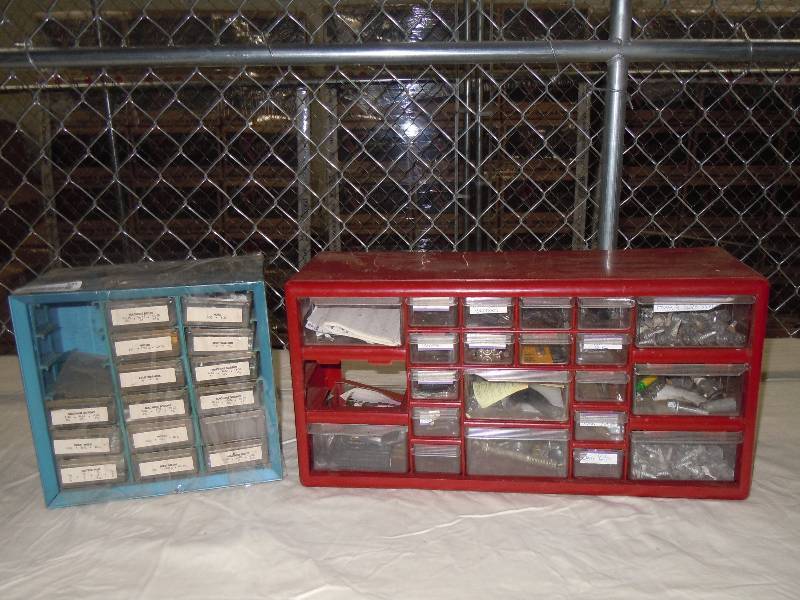 lot 8350 image: Cubby Bolt Bins