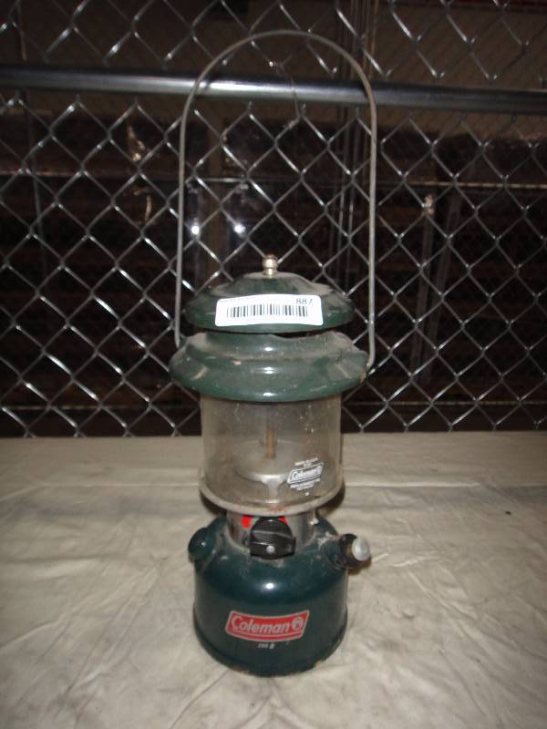lot 887 image: Lantern