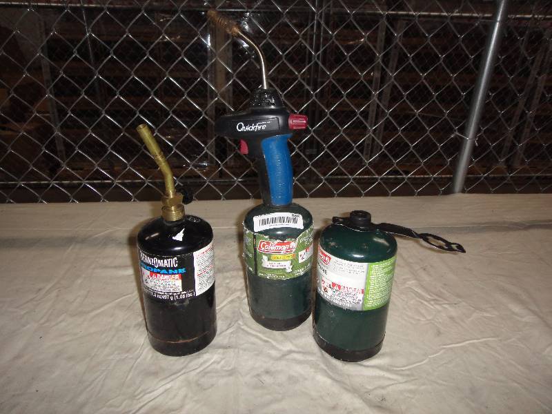 lot 888 image: Lot of Torches