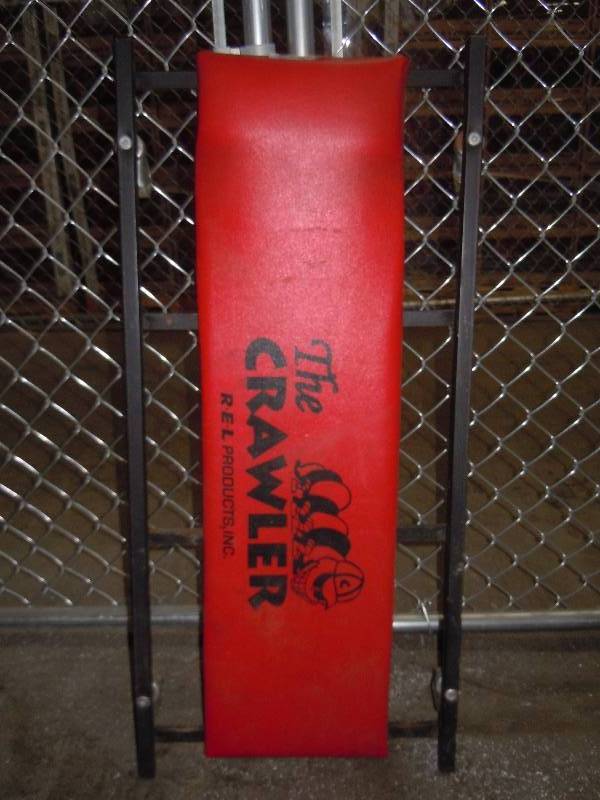 lot 840 image: Crawler