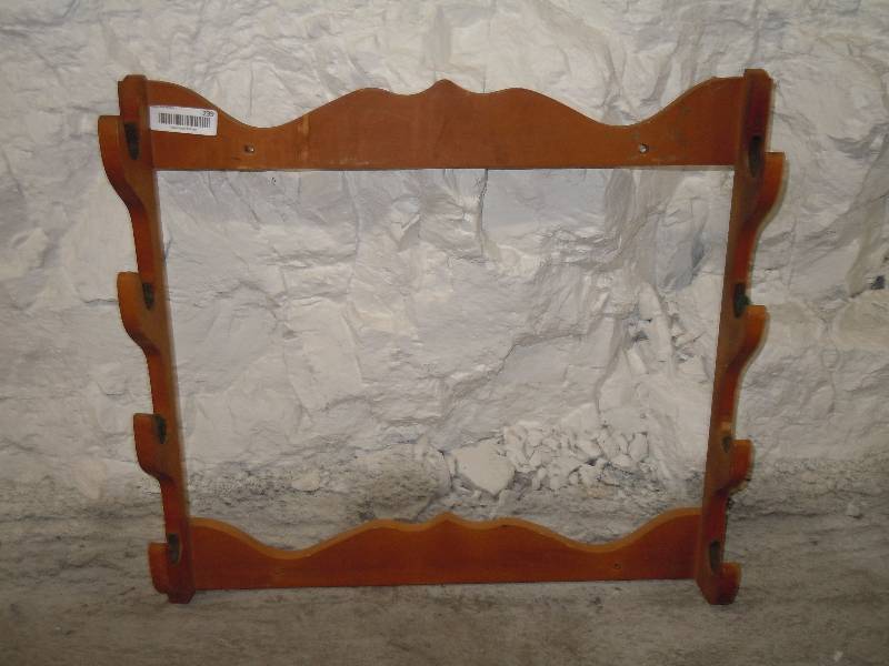 lot 239 image: Gun Rack