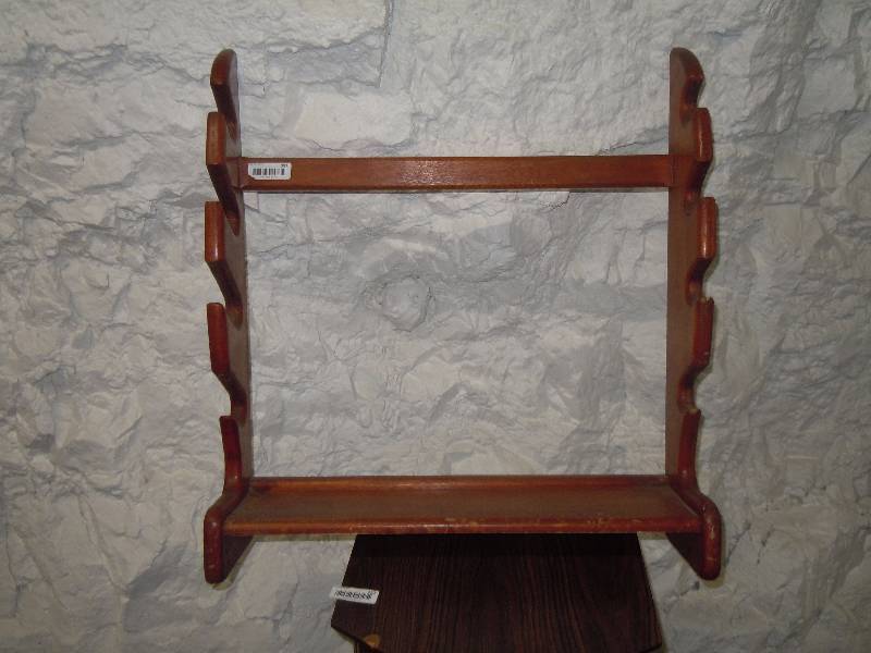 lot 253 image: Gun Rack