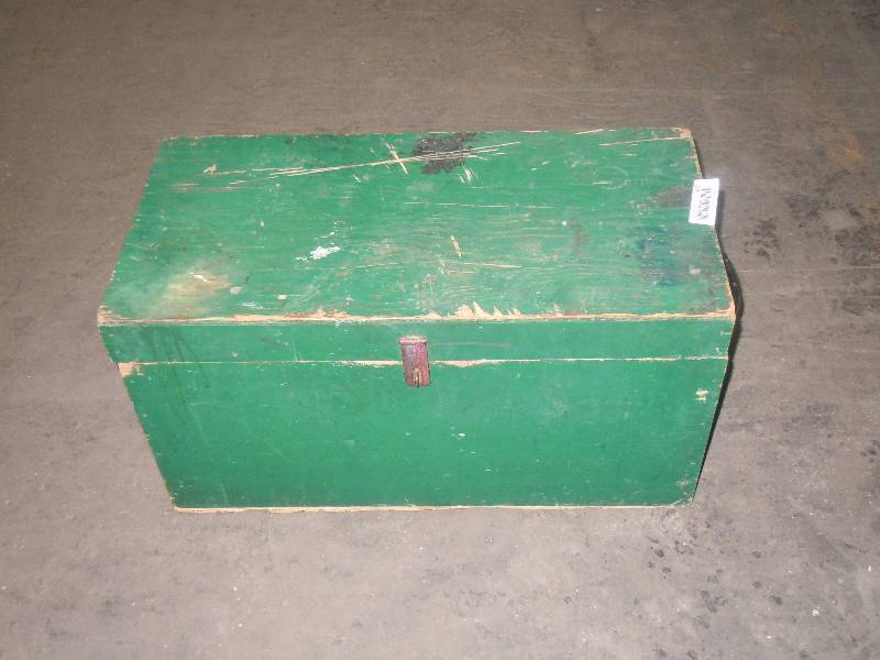 lot 407 image: Antique Box