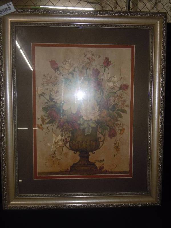 lot 434 image: Wall Dcor