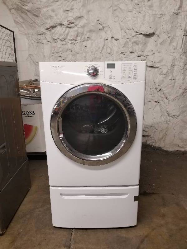 lot 56 image: Frigidaire affinity Dryer