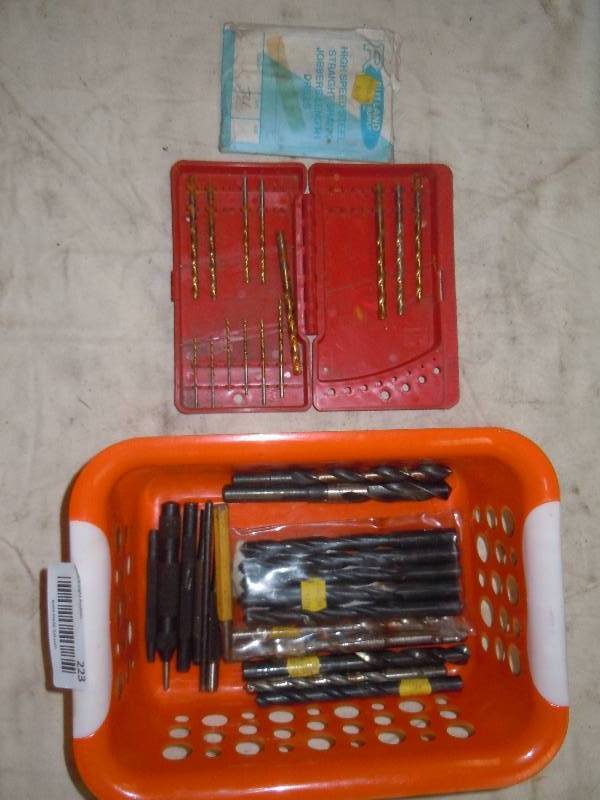 lot 2230 image: Lot of Random Tools