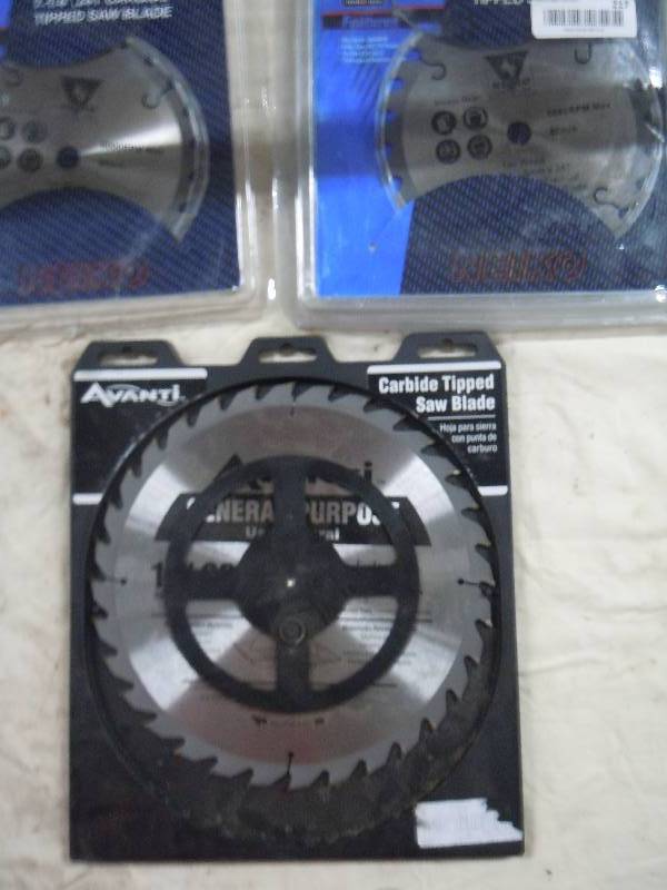 lot 2170 image: Saw Blade Lot