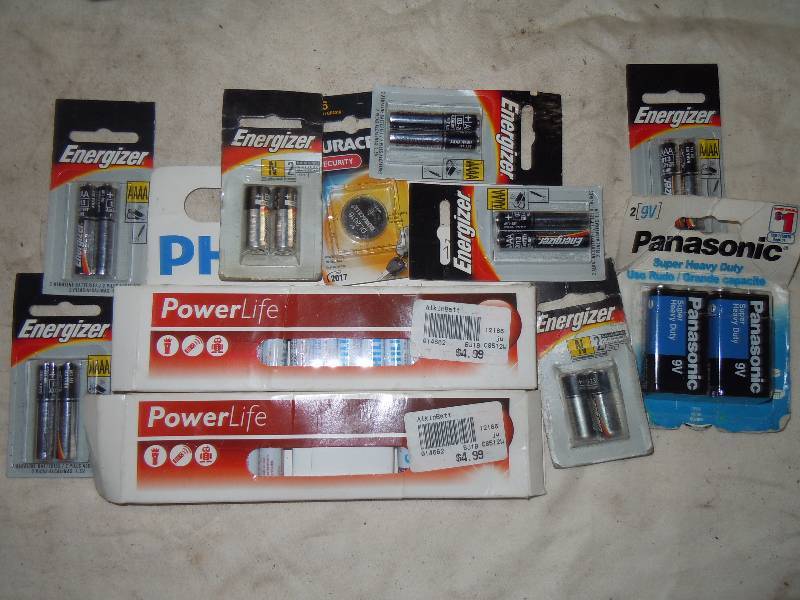 lot 2360 image: Lot of Batteries