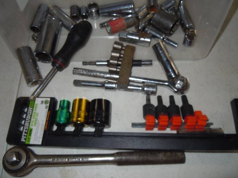 lot 199 image: Lot of Random Tools