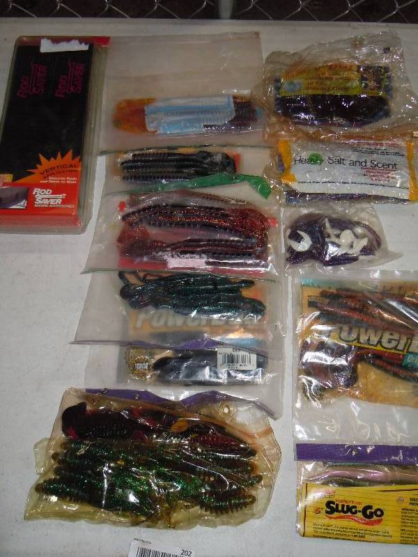 lot 202 image: Lot of Lures