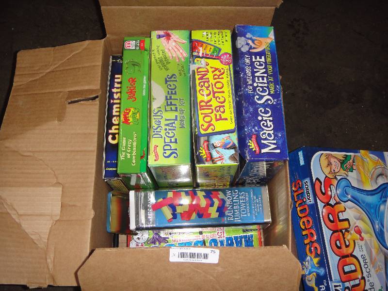 lot 75 image: Lot of Games