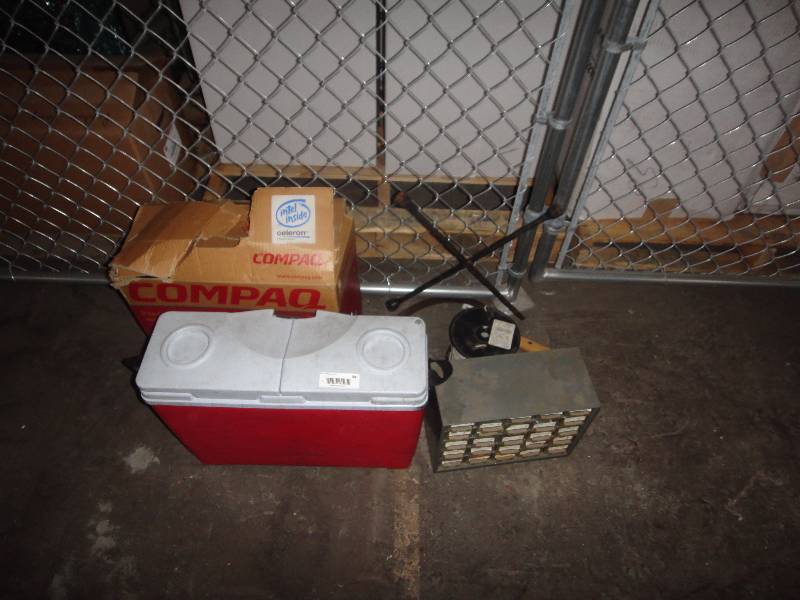 lot 84 image: Large Lot of Random Items