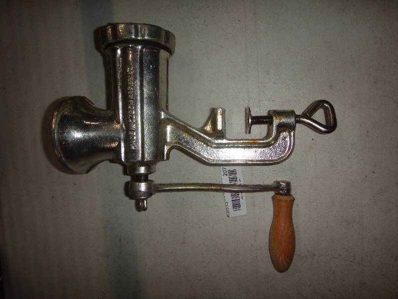 lot 207 image: Meat Grinder