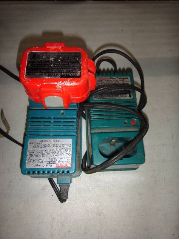 lot 208 image: Makita Battery and Chargers