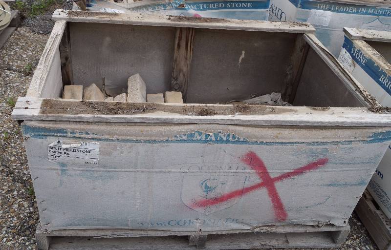 lot 4046 image: Pallet of CORONADO Stone Building Facing - Split Fieldstone Flats - Various Sizes and Pieces - see photo - this matches many other lots on this auction - stop by the preview to check them out