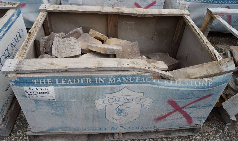 lot 4047 image: Pallet of CORONADO Stone Building Facing - Split Fieldstone Flats - Various Sizes and Pieces - see photo - this matches many other lots on this auction - stop by the preview to check them out