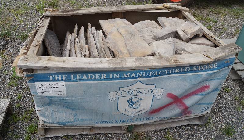lot 4056 image: Pallet of CORONADO Stone Building Facing - Split Fieldstone Flats - Various Sizes and Pieces - see photo - this matches many other lots on this auction - stop by the preview to check them out