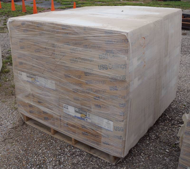 lot 4076 image: Pallet of USG Ceilings - Ceiling Tiles - White Frost - 8 pieces per box at 2 x 2 x 34 -  24 boxes - see photo and come to the preview for exact count