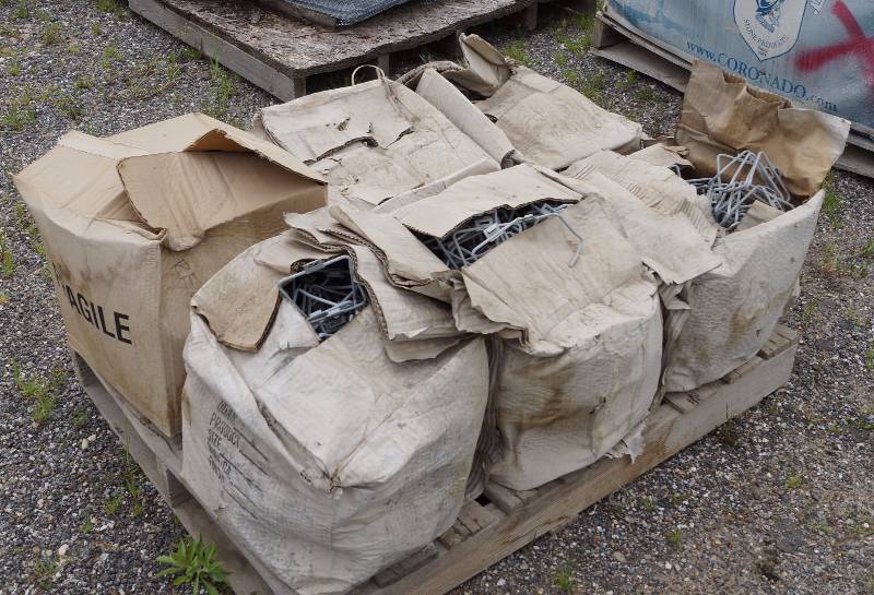 lot 4080 image: Lot of fixtures for concrete pour - O - about 6 boxes