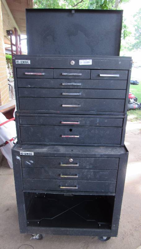 lot 7701 image: Rolling Toolbox - U.S. General 26 - 16 Drawer - You need this