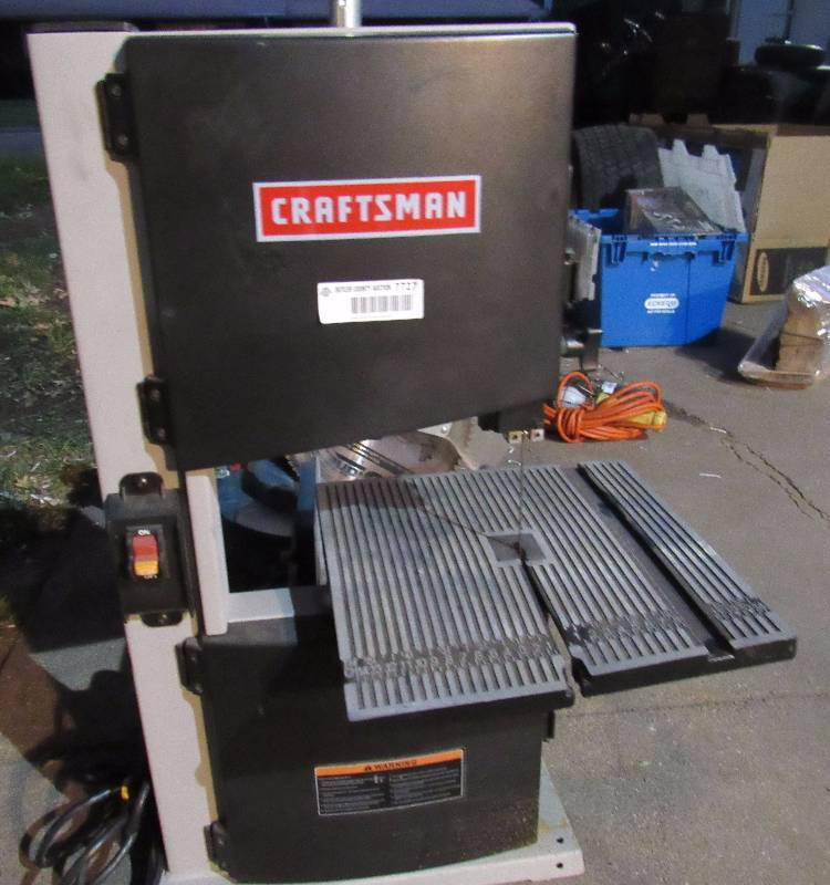 lot 7727 image: Craftsman 9 Band Saw - nice Works