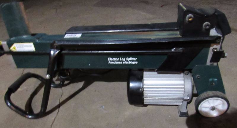 lot 7731 image: Electric Log Splitter - Green - Works