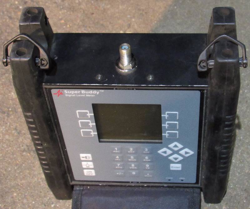 lot 7732 image: Signal Level Meter - Super Buddy