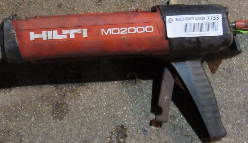 lot 7733 image: Adhesive Gun - HILTI M#MD2000
