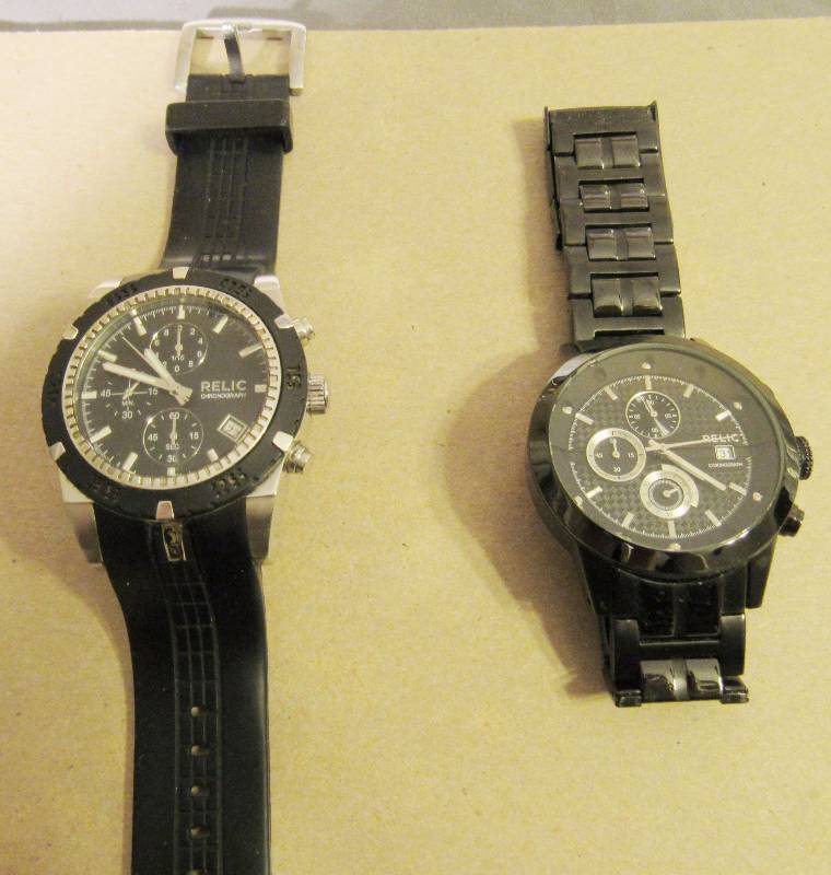 lot 7752 image: Lot of 2 - Mens Black Relic Big Face Watches