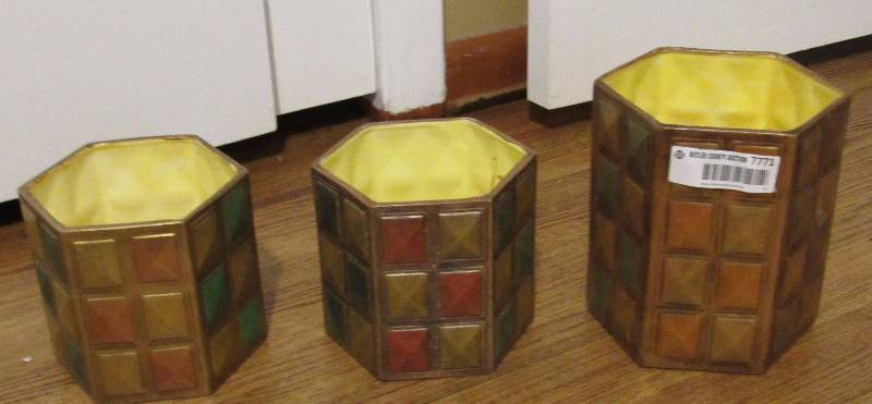 lot 7771 image: Lot of 3 - home dcor bowls  vases  planters () - see photo - these are a very cool style