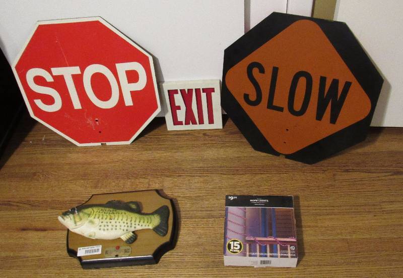 lot 7777 image: Assortment of signs and wall hangings - STOP SIGN - SLOW - EXIT and more