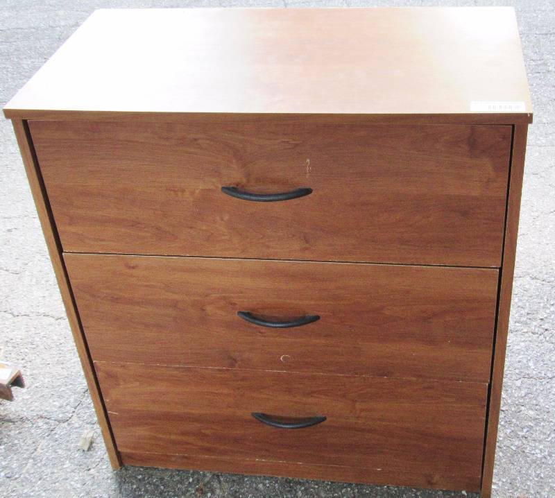 lot 7807 image: 3 drawer dresser