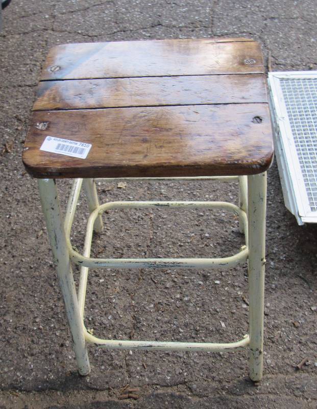 lot 7810 image: Vintage Farm Stool - used t milk cows Neat, rustic home dcor