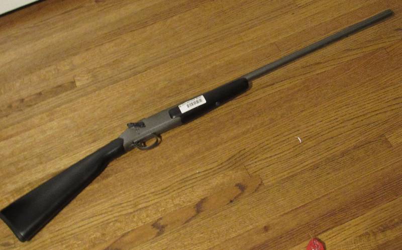 lot 7815 image: Savage 12 gauge single shot shotgun - Hawatha Model 594 - Refinished