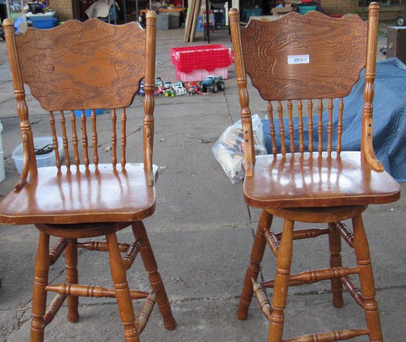 lot 7826 image: Set of 2 - Matching, Swivel, Wood Bar Stools