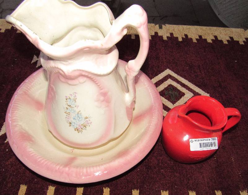 lot 7865 image: Antique Water Pitcher & Basin & Red Pitcher
